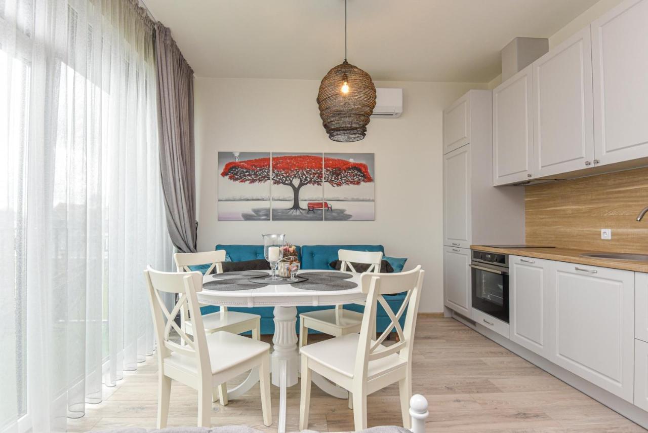 Apartamentai Melyna Jura Palanga Esterno foto